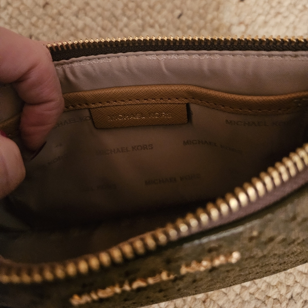 Michael Kors Signature Logo Mini Bag - Picture 11 of 11